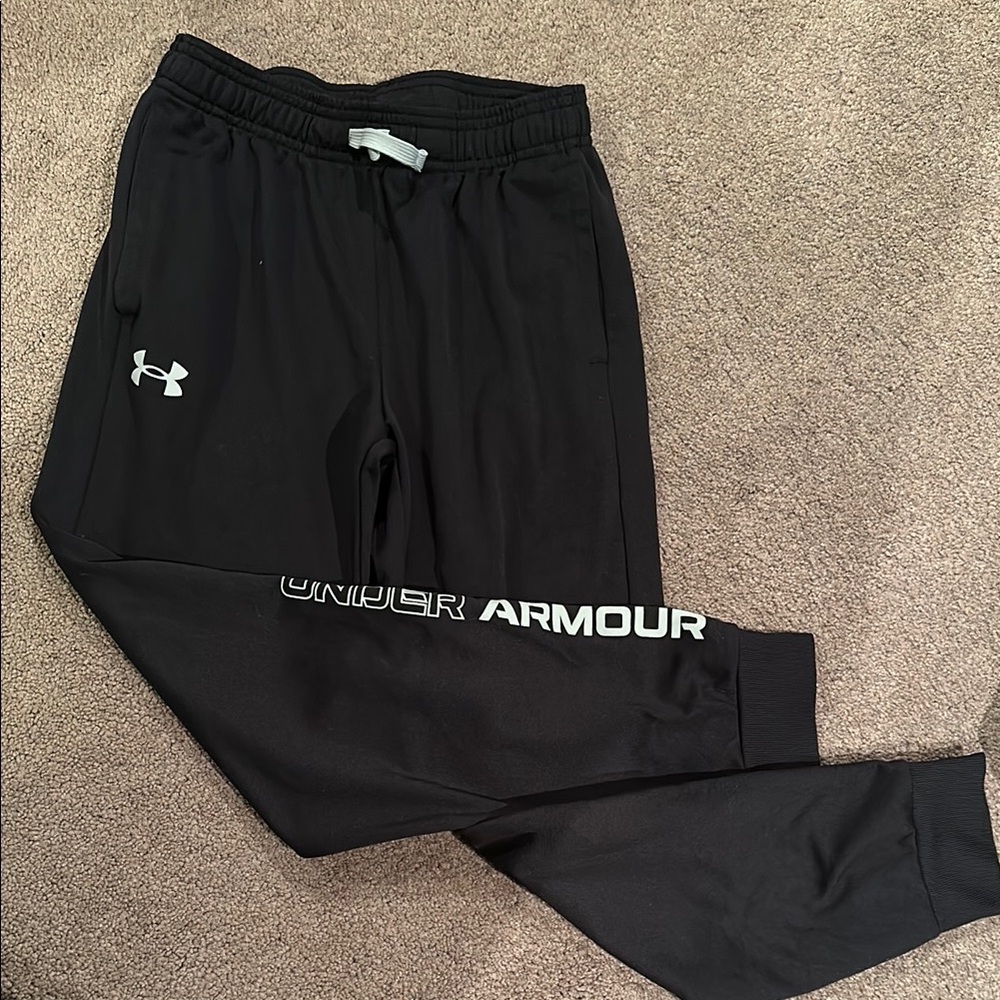 Under armor pants